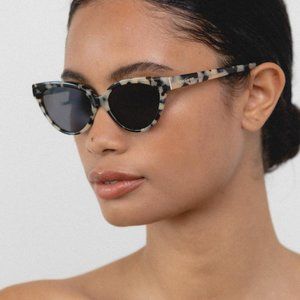 Velvet Canyon Beat Generation Sunglasses in Blonde Torte